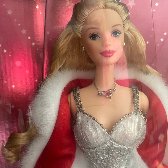 Vintage 2001 Holiday Celebration Barbie - Picture 3 of 5